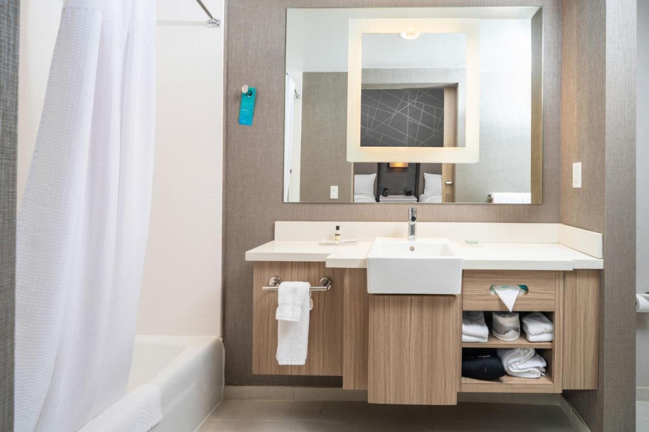 Springhill Suites By Marriott Kenosha Buitenkant foto